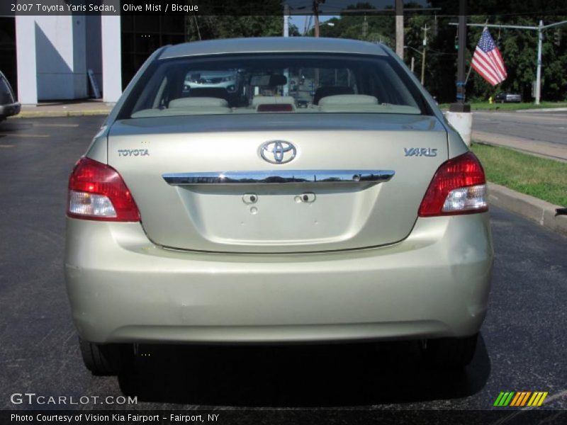 Olive Mist / Bisque 2007 Toyota Yaris Sedan
