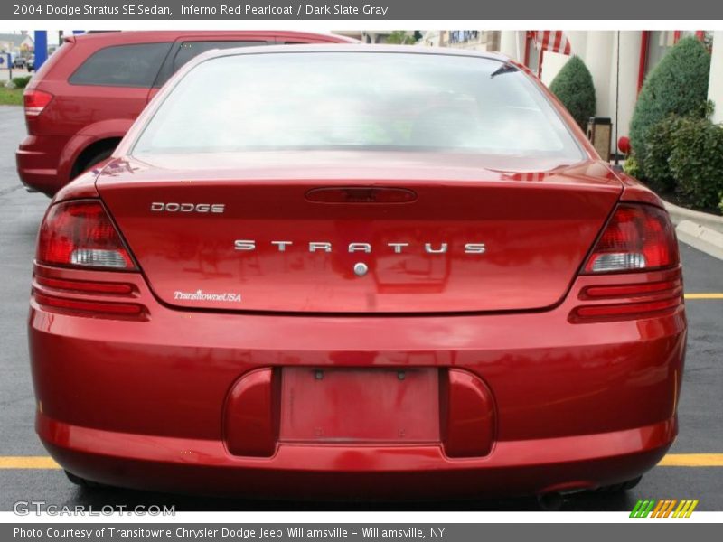 Inferno Red Pearlcoat / Dark Slate Gray 2004 Dodge Stratus SE Sedan