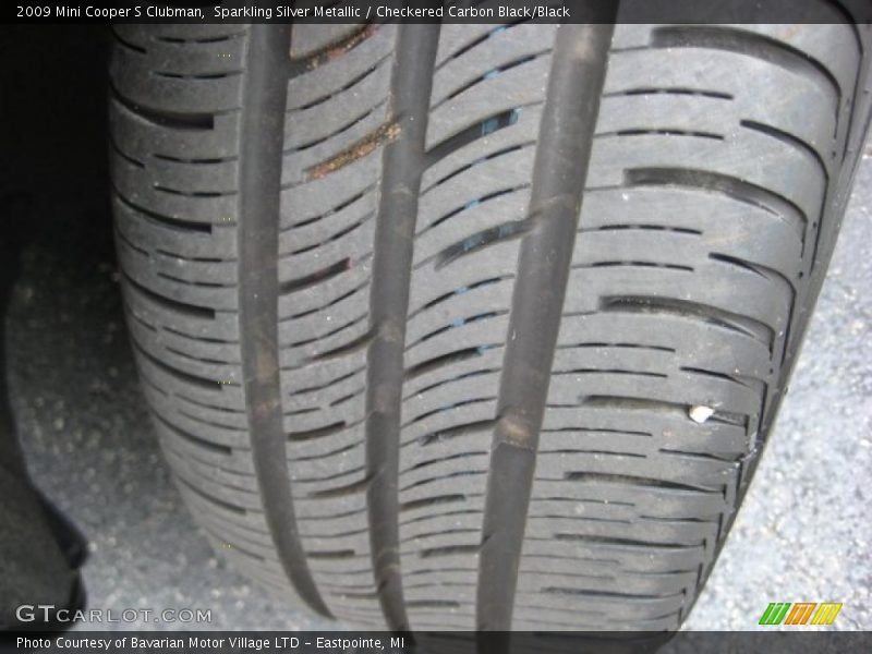 Sparkling Silver Metallic / Checkered Carbon Black/Black 2009 Mini Cooper S Clubman