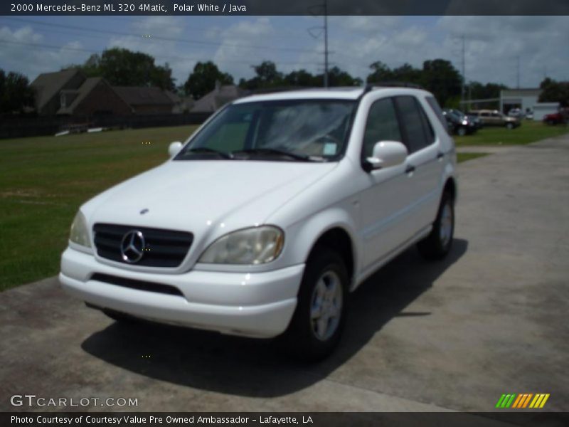 Polar White / Java 2000 Mercedes-Benz ML 320 4Matic