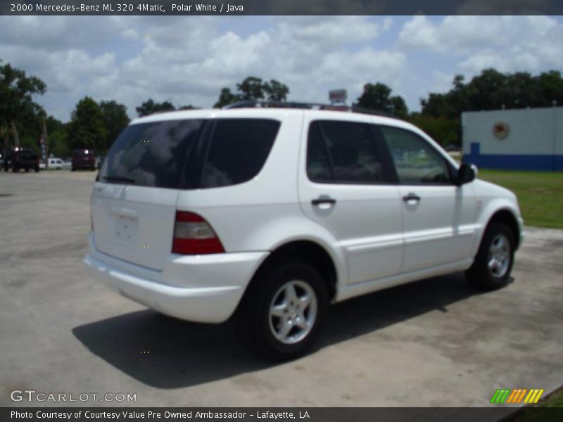 Polar White / Java 2000 Mercedes-Benz ML 320 4Matic