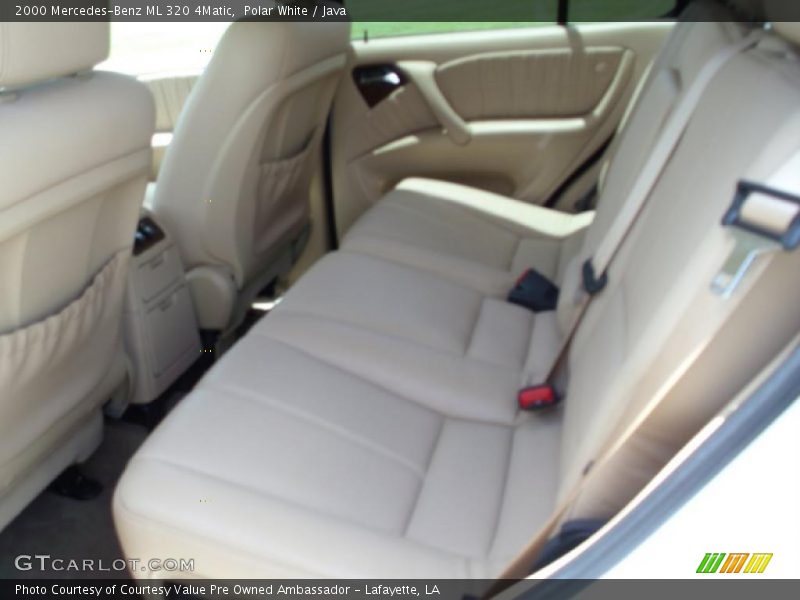 Polar White / Java 2000 Mercedes-Benz ML 320 4Matic