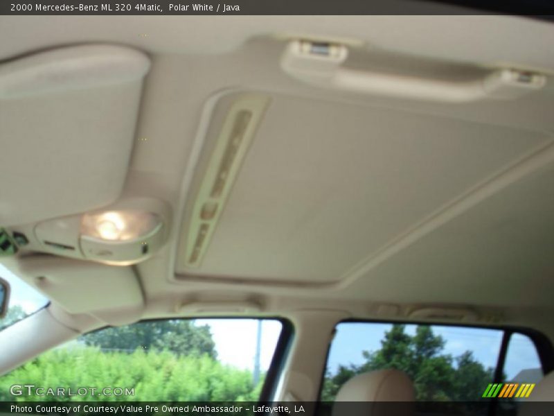 Polar White / Java 2000 Mercedes-Benz ML 320 4Matic