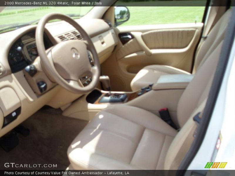 Polar White / Java 2000 Mercedes-Benz ML 320 4Matic
