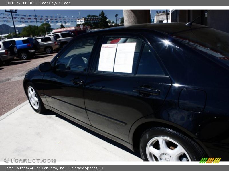Black Onyx / Black 2001 Lexus IS 300