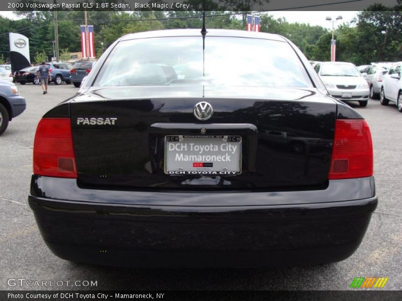 Black Magic / Grey 2000 Volkswagen Passat GLS 1.8T Sedan