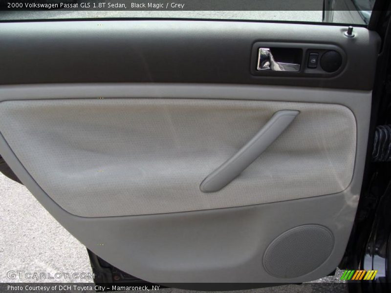 Black Magic / Grey 2000 Volkswagen Passat GLS 1.8T Sedan