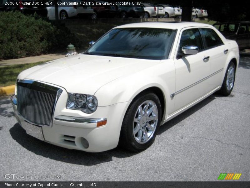 Cool Vanilla / Dark Slate Gray/Light Slate Gray 2006 Chrysler 300 C HEMI