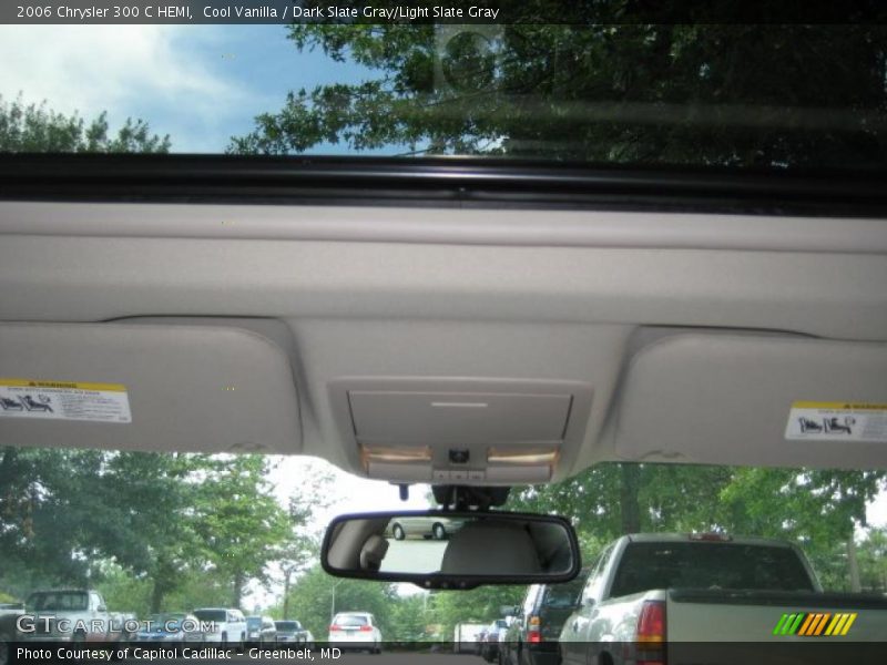 Cool Vanilla / Dark Slate Gray/Light Slate Gray 2006 Chrysler 300 C HEMI