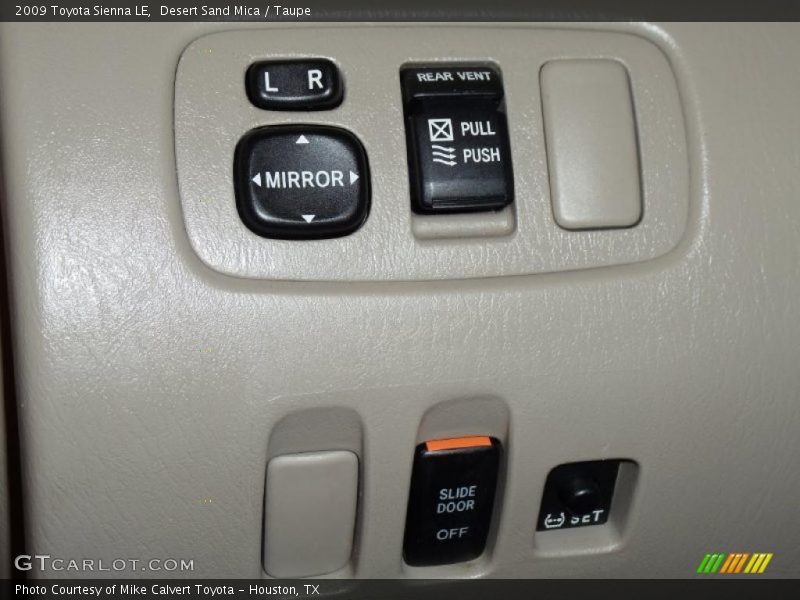 Desert Sand Mica / Taupe 2009 Toyota Sienna LE