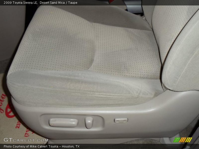 Desert Sand Mica / Taupe 2009 Toyota Sienna LE