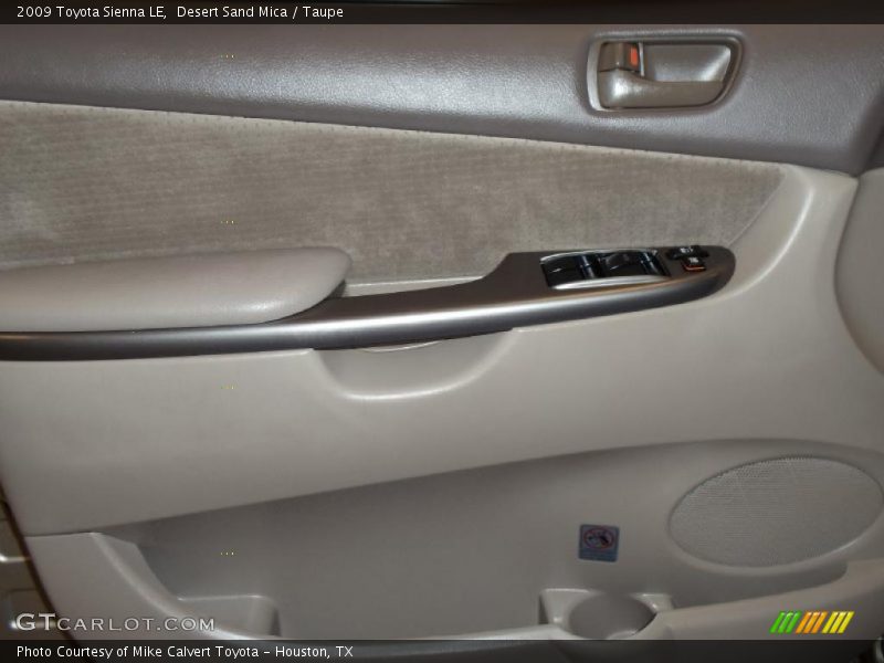 Desert Sand Mica / Taupe 2009 Toyota Sienna LE