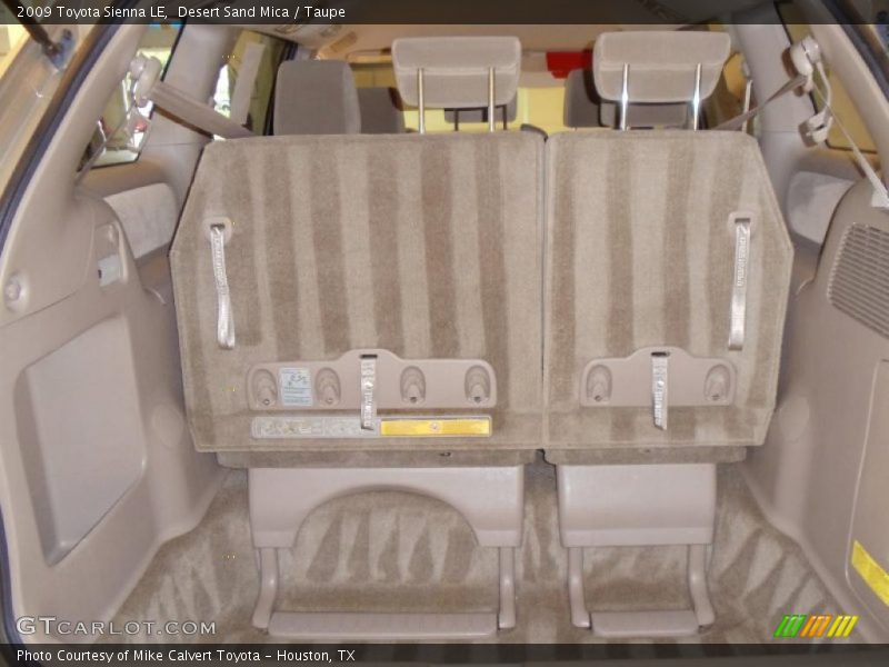 Desert Sand Mica / Taupe 2009 Toyota Sienna LE