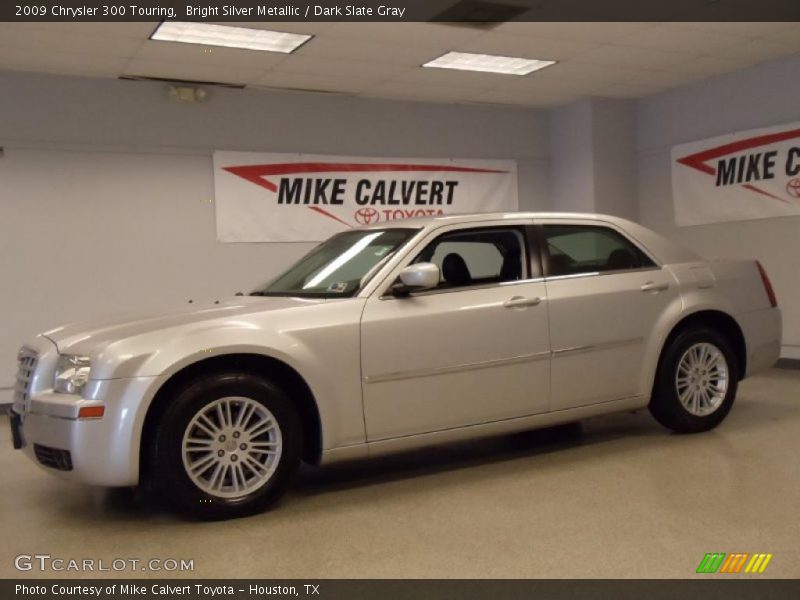 Bright Silver Metallic / Dark Slate Gray 2009 Chrysler 300 Touring