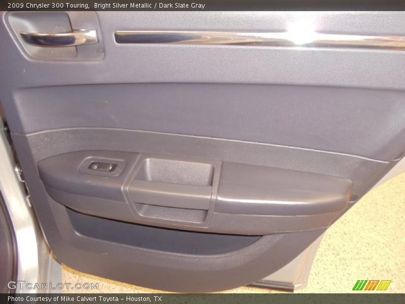 Bright Silver Metallic / Dark Slate Gray 2009 Chrysler 300 Touring