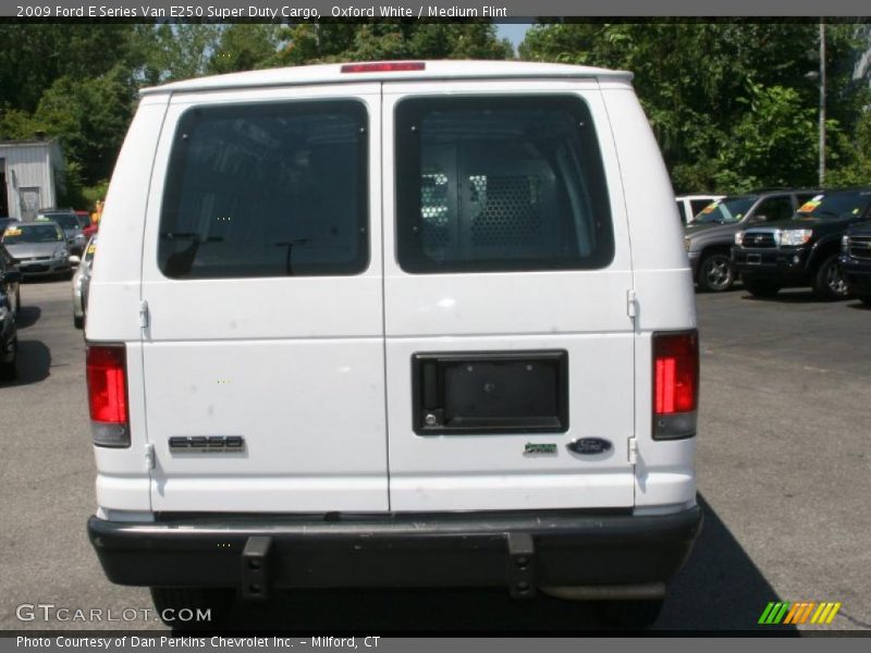 Oxford White / Medium Flint 2009 Ford E Series Van E250 Super Duty Cargo