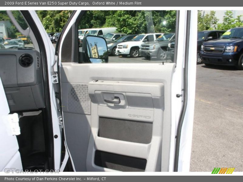 Oxford White / Medium Flint 2009 Ford E Series Van E250 Super Duty Cargo