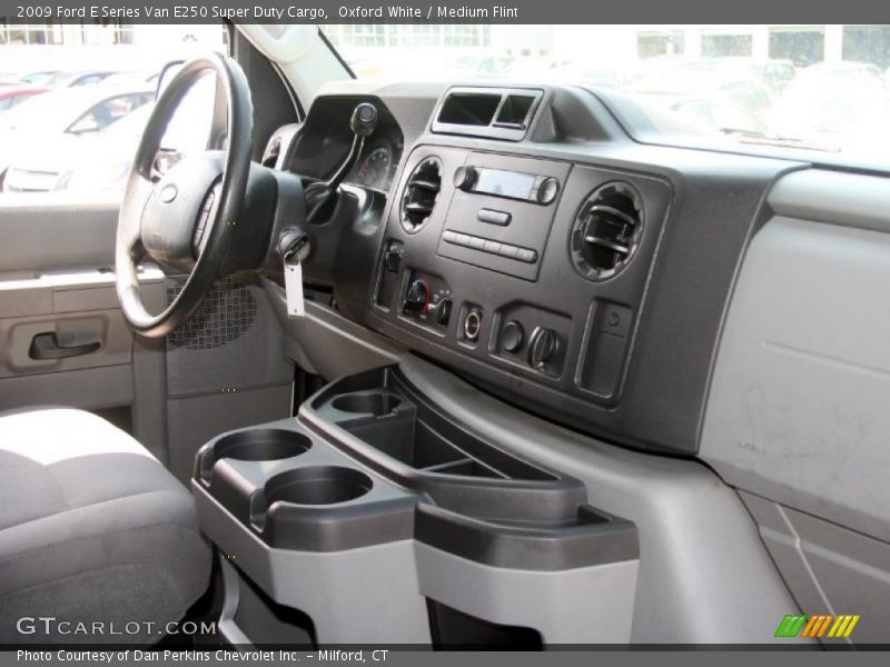 Oxford White / Medium Flint 2009 Ford E Series Van E250 Super Duty Cargo