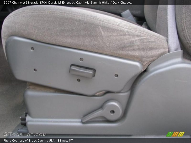 Summit White / Dark Charcoal 2007 Chevrolet Silverado 1500 Classic LS Extended Cab 4x4