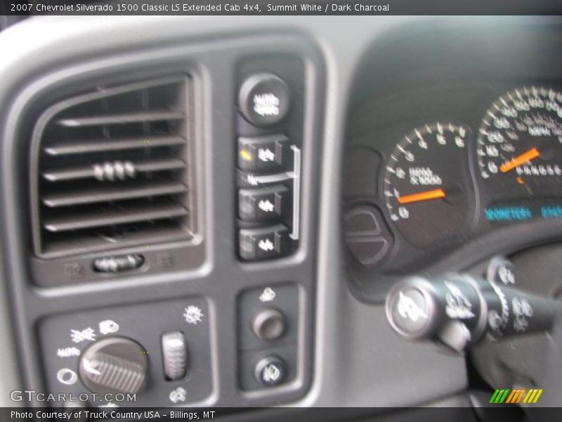 Summit White / Dark Charcoal 2007 Chevrolet Silverado 1500 Classic LS Extended Cab 4x4