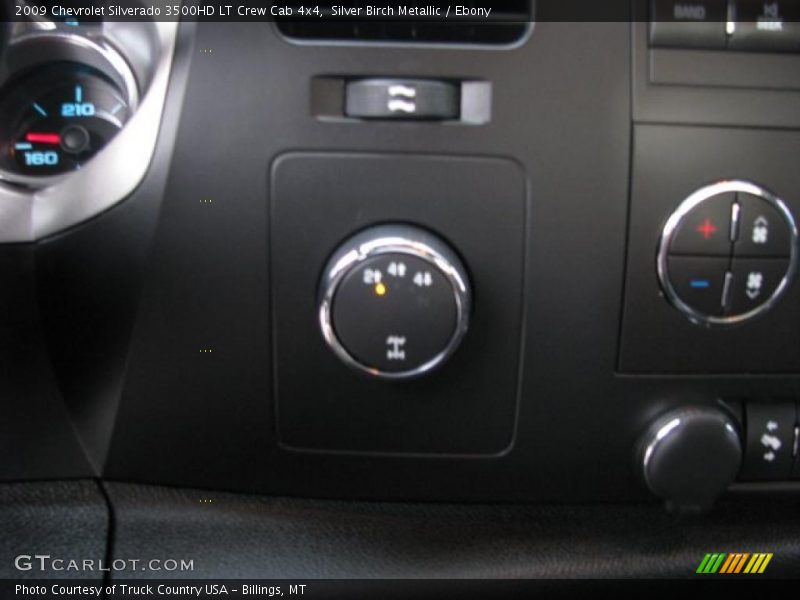 Silver Birch Metallic / Ebony 2009 Chevrolet Silverado 3500HD LT Crew Cab 4x4