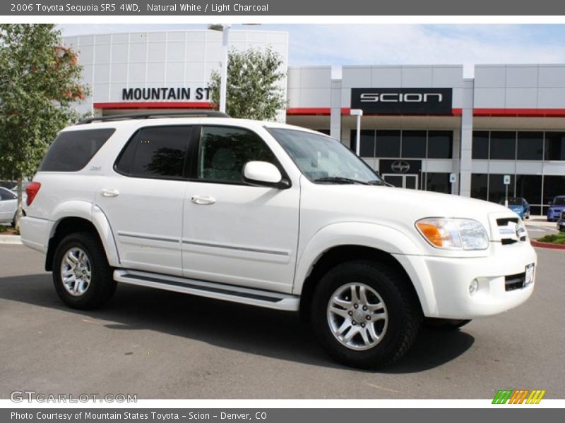 Natural White / Light Charcoal 2006 Toyota Sequoia SR5 4WD