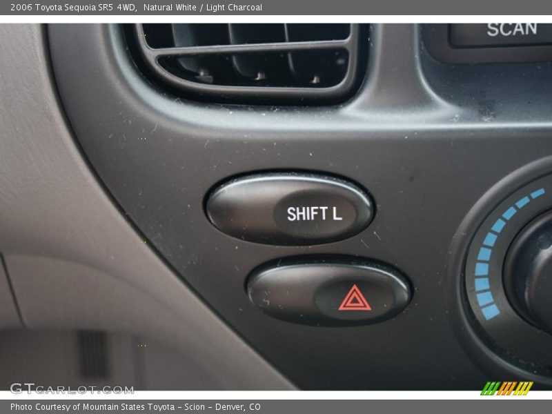 Natural White / Light Charcoal 2006 Toyota Sequoia SR5 4WD