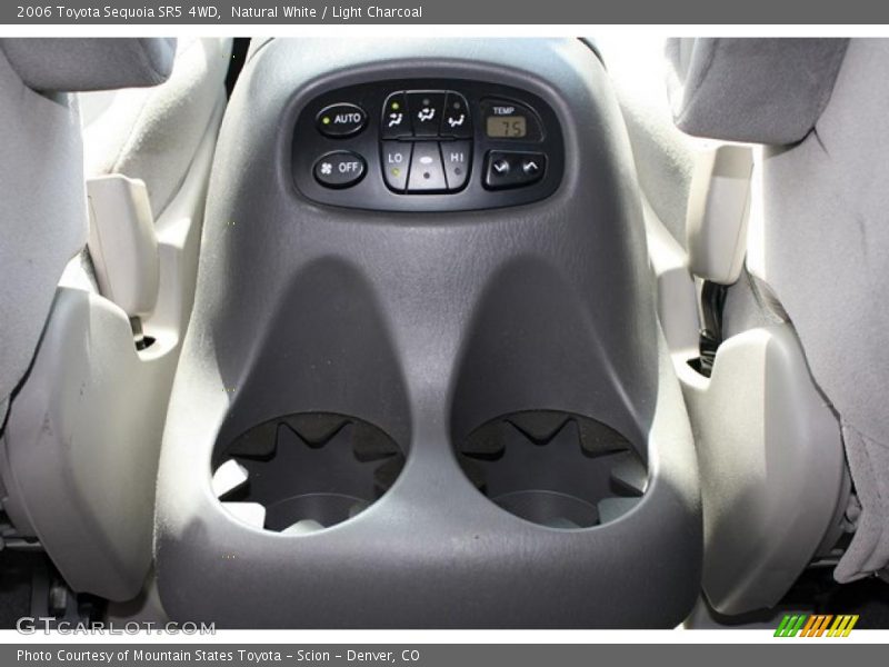 Natural White / Light Charcoal 2006 Toyota Sequoia SR5 4WD