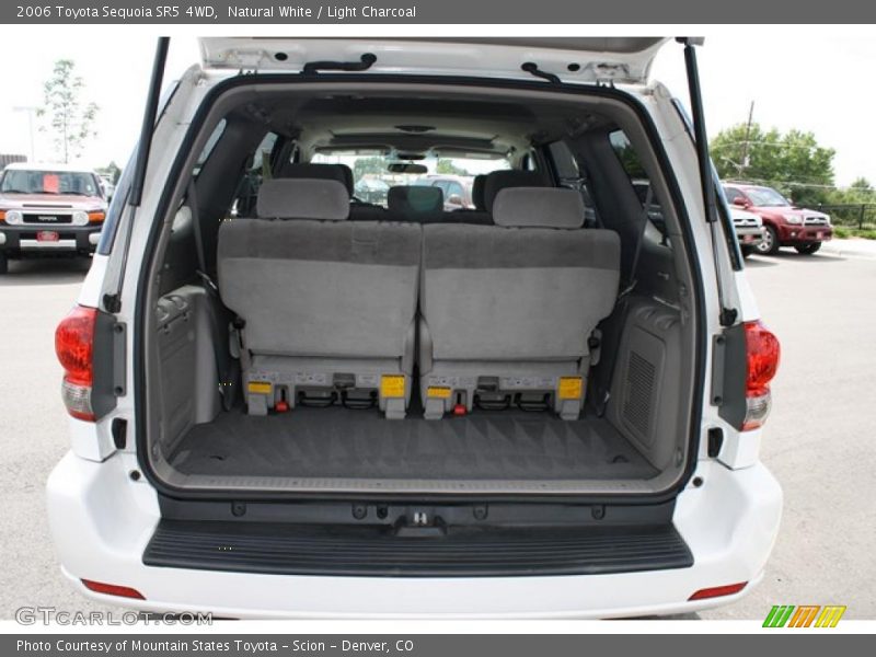 Natural White / Light Charcoal 2006 Toyota Sequoia SR5 4WD