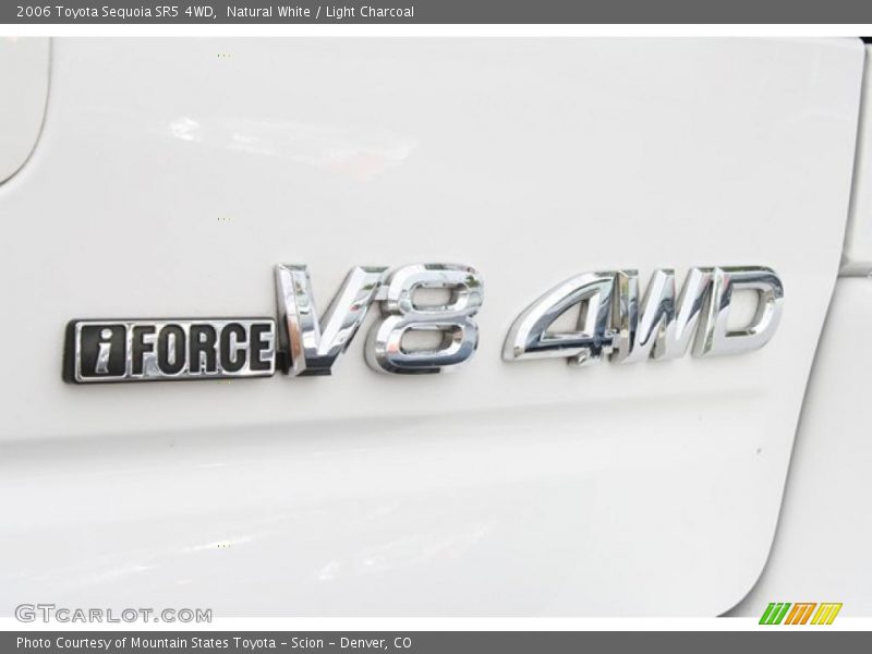 Natural White / Light Charcoal 2006 Toyota Sequoia SR5 4WD