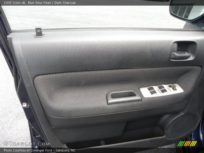 Blue Onyx Pearl / Dark Charcoal 2005 Scion xB