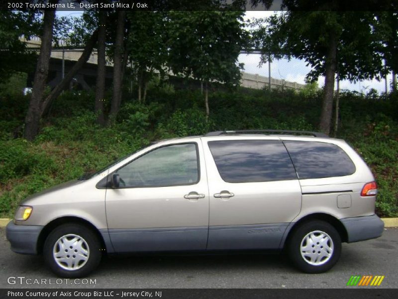 Desert Sand Mica / Oak 2002 Toyota Sienna LE