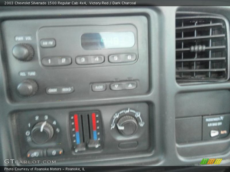 Victory Red / Dark Charcoal 2003 Chevrolet Silverado 1500 Regular Cab 4x4