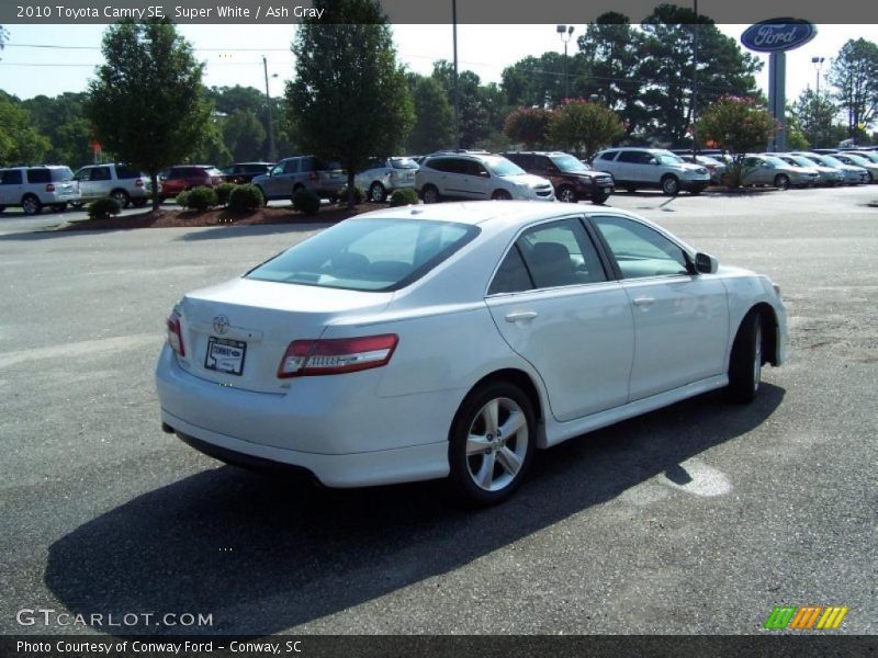 Super White / Ash Gray 2010 Toyota Camry SE