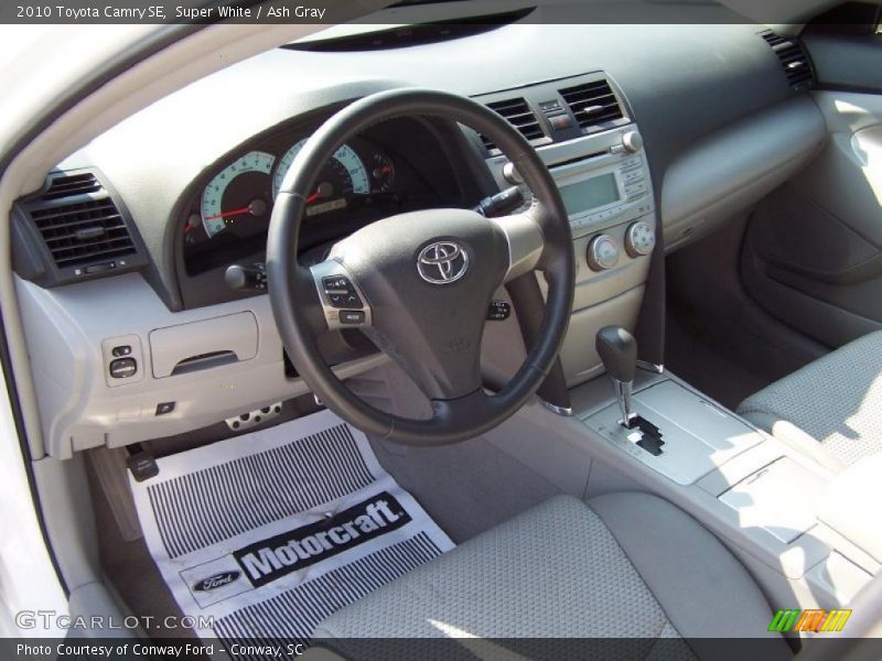 Super White / Ash Gray 2010 Toyota Camry SE
