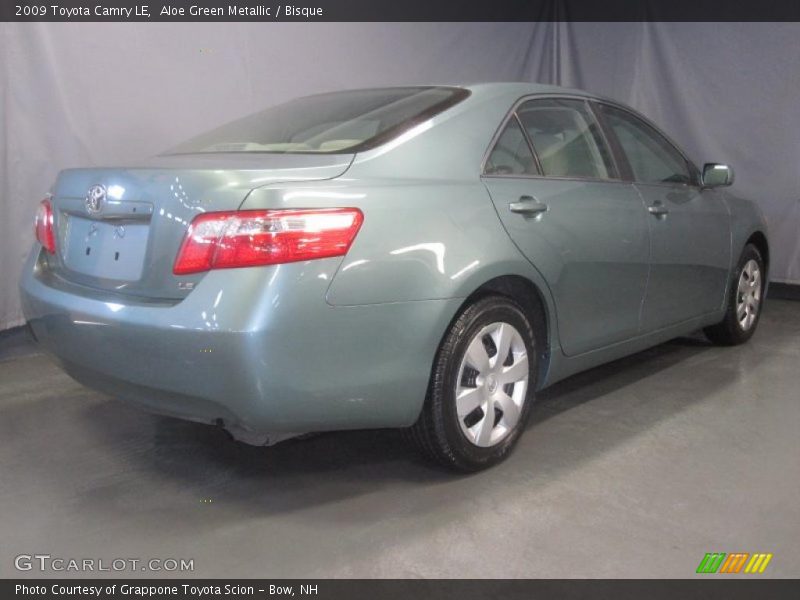 Aloe Green Metallic / Bisque 2009 Toyota Camry LE