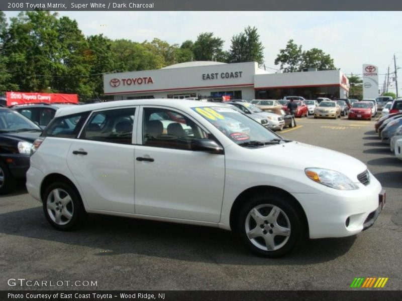 Super White / Dark Charcoal 2008 Toyota Matrix