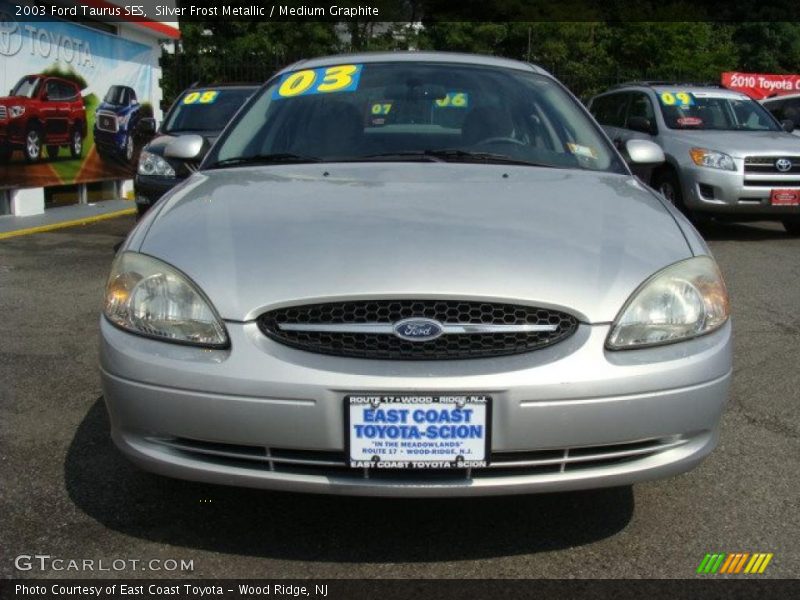 Silver Frost Metallic / Medium Graphite 2003 Ford Taurus SES