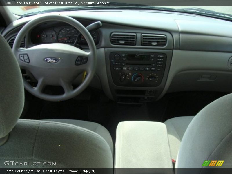 Silver Frost Metallic / Medium Graphite 2003 Ford Taurus SES
