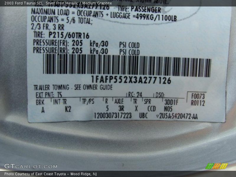 Silver Frost Metallic / Medium Graphite 2003 Ford Taurus SES