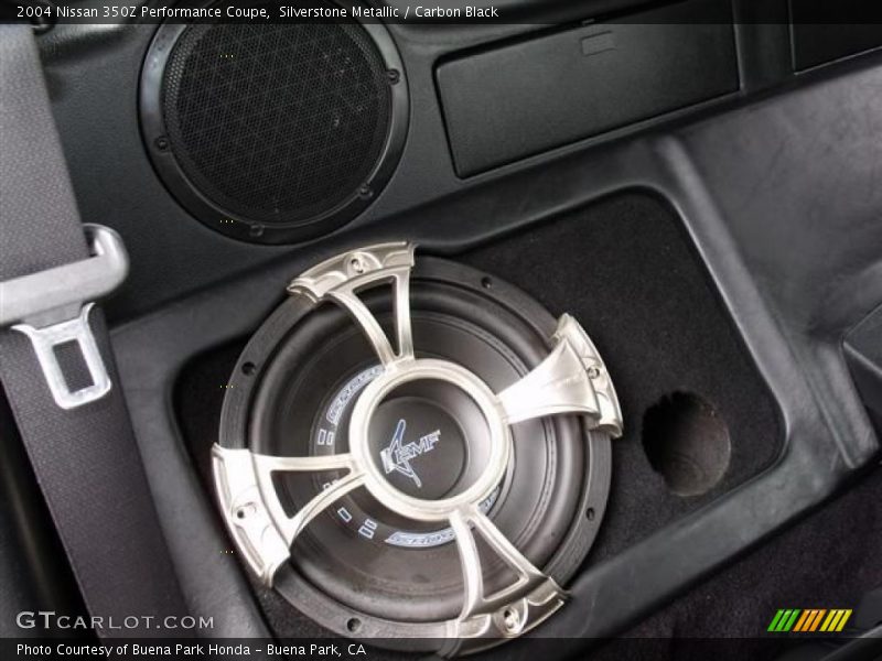 Silverstone Metallic / Carbon Black 2004 Nissan 350Z Performance Coupe