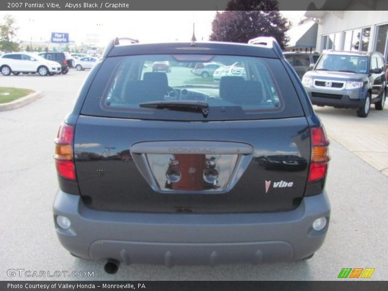 Abyss Black / Graphite 2007 Pontiac Vibe