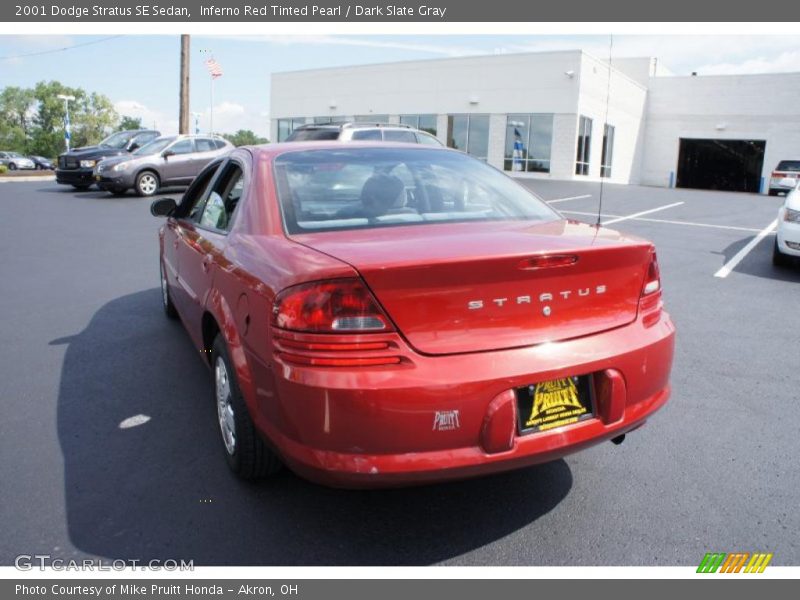Inferno Red Tinted Pearl / Dark Slate Gray 2001 Dodge Stratus SE Sedan