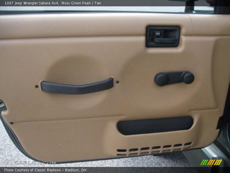 Moss Green Pearl / Tan 1997 Jeep Wrangler Sahara 4x4