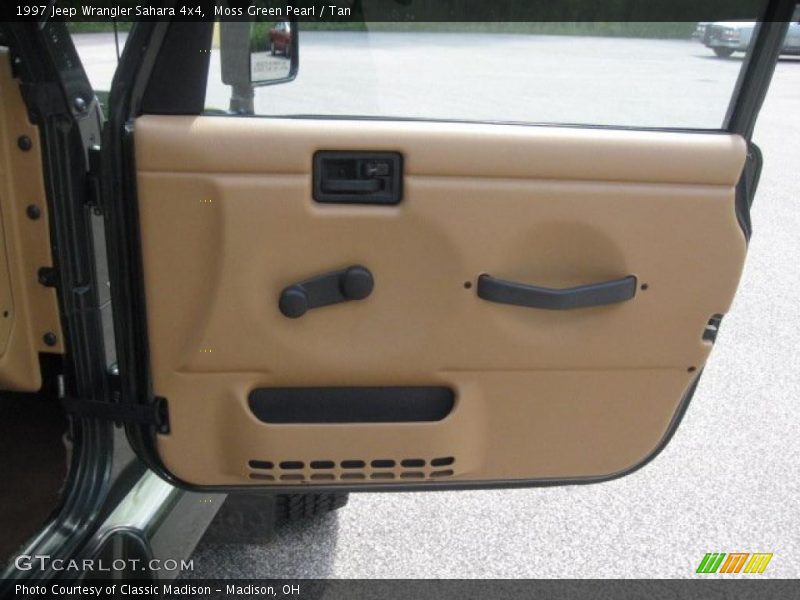 Moss Green Pearl / Tan 1997 Jeep Wrangler Sahara 4x4