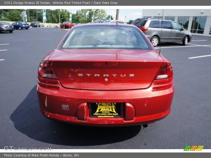 Inferno Red Tinted Pearl / Dark Slate Gray 2001 Dodge Stratus SE Sedan