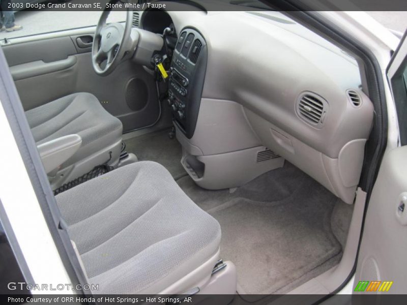 Stone White / Taupe 2003 Dodge Grand Caravan SE