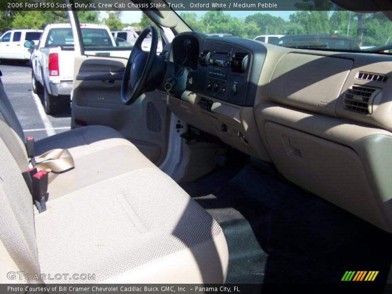 Oxford White / Medium Pebble 2006 Ford F550 Super Duty XL Crew Cab Chassis Stake Truck