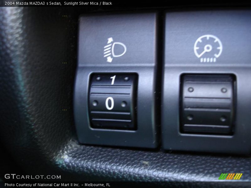 Sunlight Silver Mica / Black 2004 Mazda MAZDA3 s Sedan