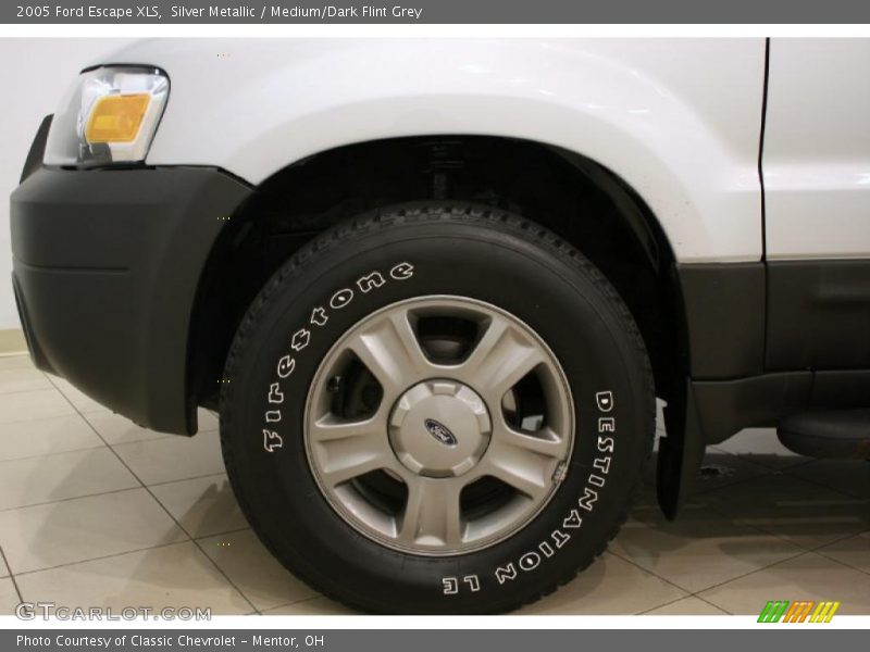 Silver Metallic / Medium/Dark Flint Grey 2005 Ford Escape XLS
